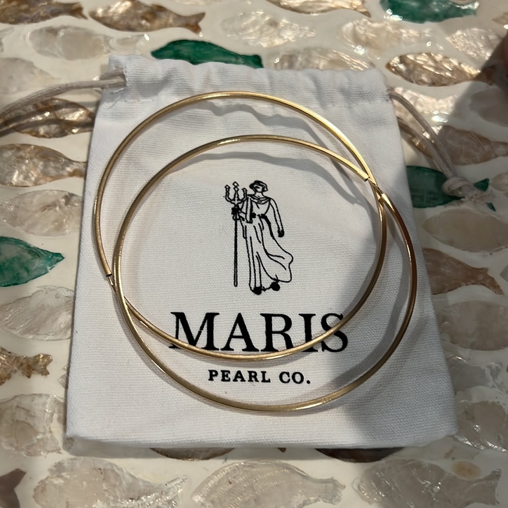 Gold hoops - Picture 6 of 6